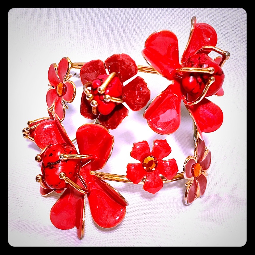 Flower cuff bracelet